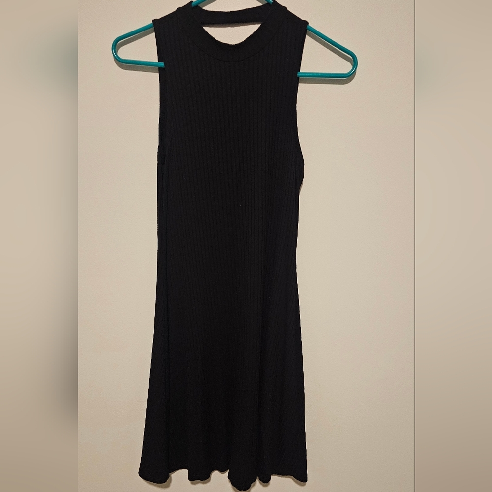 Daytrip short black strapless dress, small